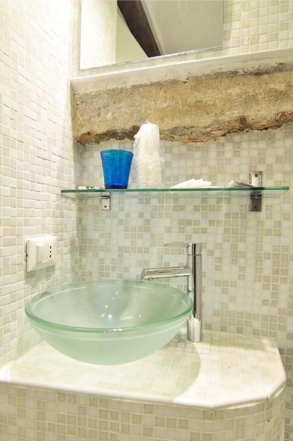 Cozy Apartment Near Rialto Bridge/ St.Mark Square เวนิส ภายนอก รูปภาพ